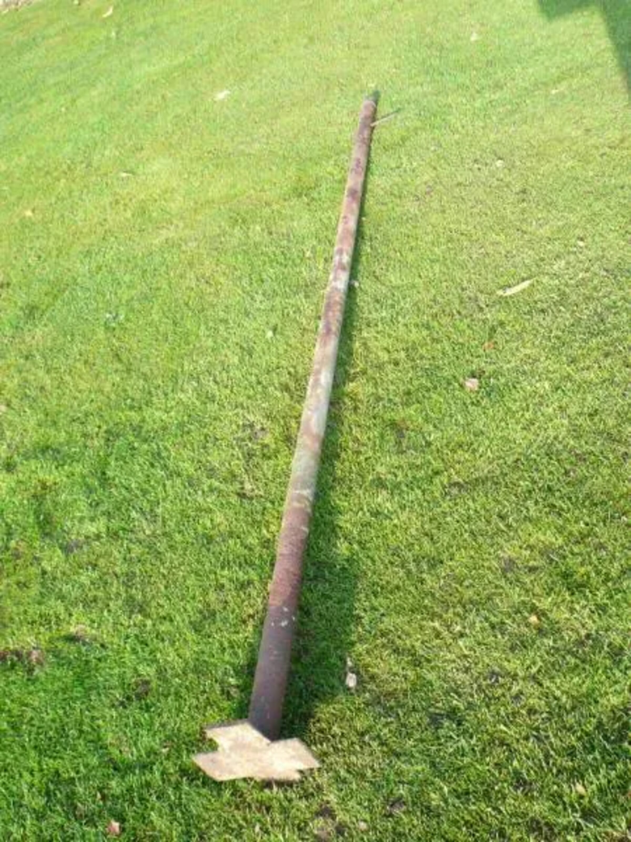 reclaimed-antique-iron-washing-line-pole