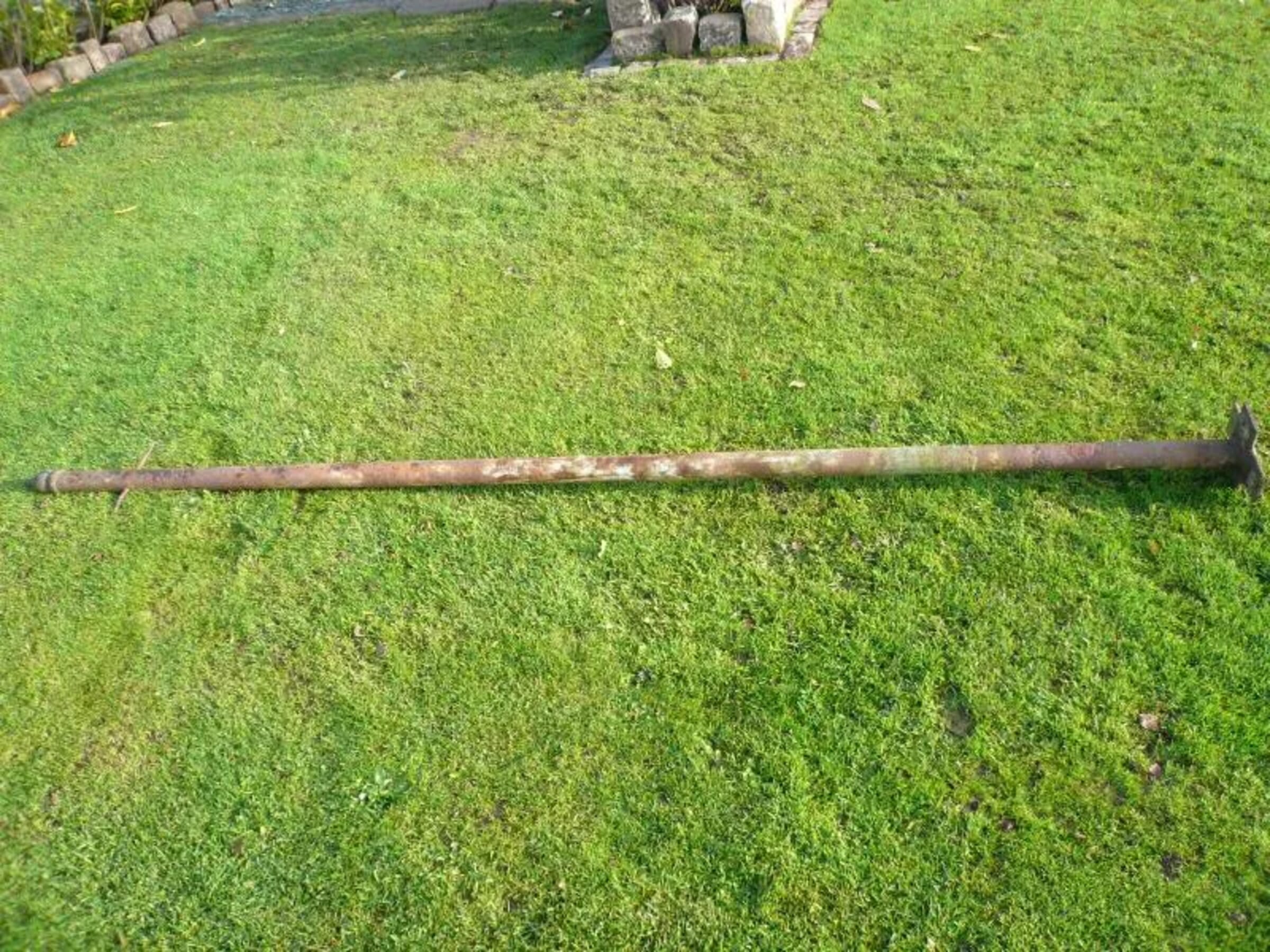 reclaimed-antique-iron-washing-line-pole