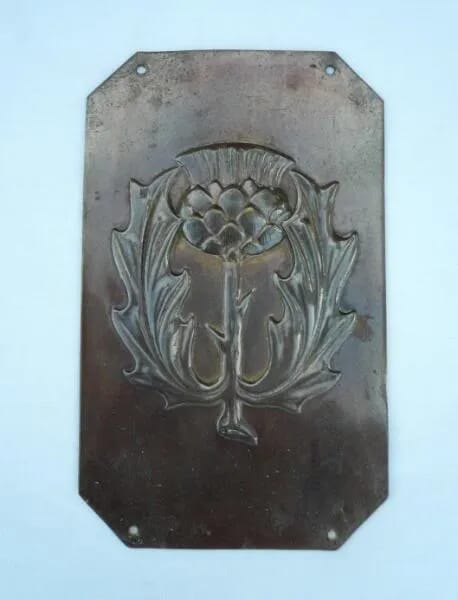 Set of 18 Thistle Finger Plates - 3801