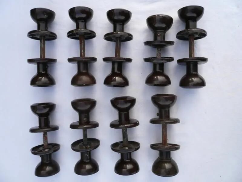 9 Pairs of Bakelite Door Knobs - 3814