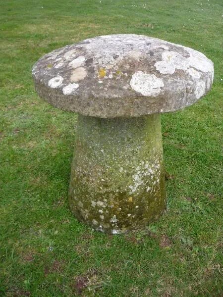 Reclaimed Antique Portland Stone Staddlestone - 3899