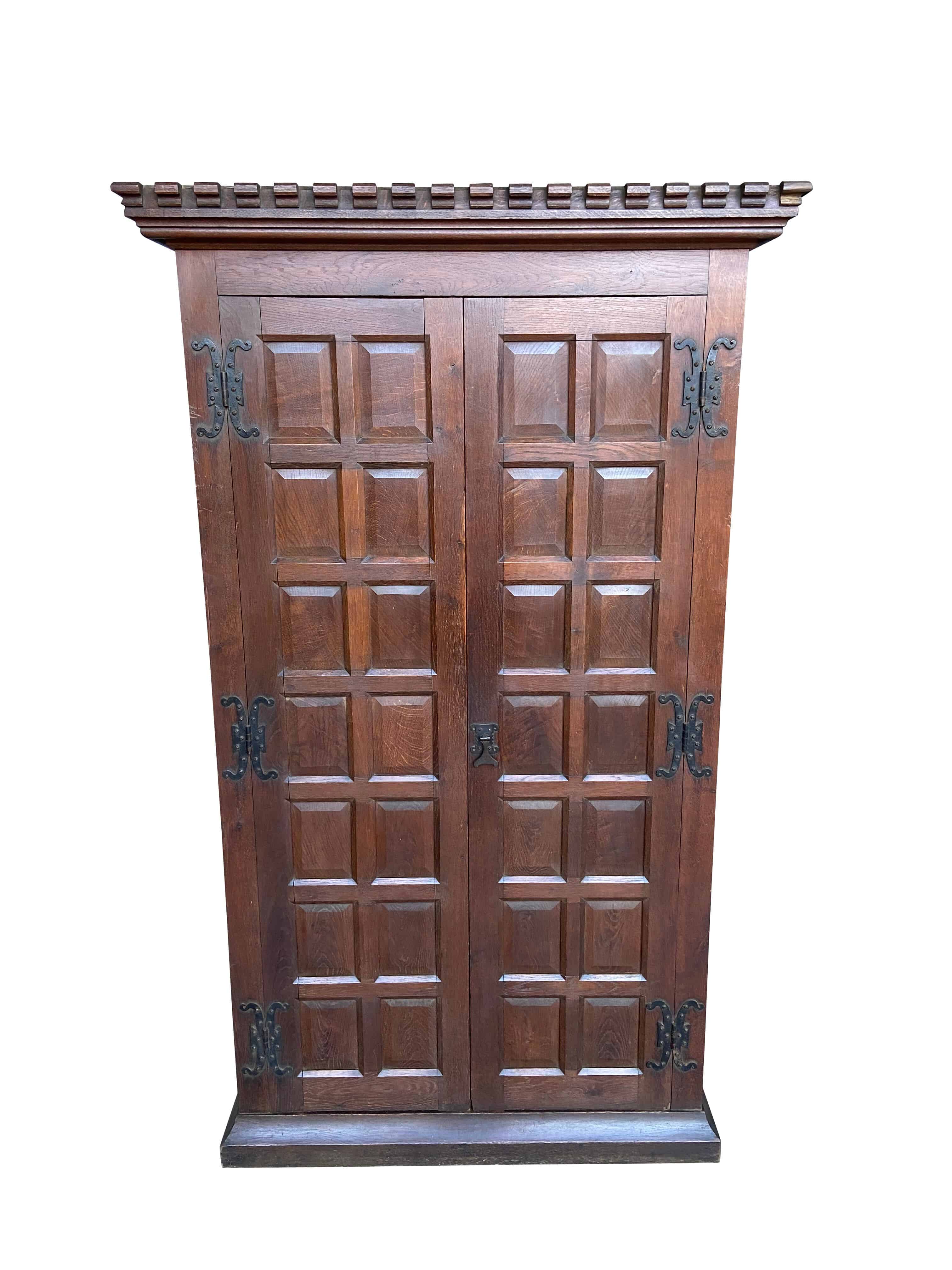 Original Victorian Oak Hall Robe