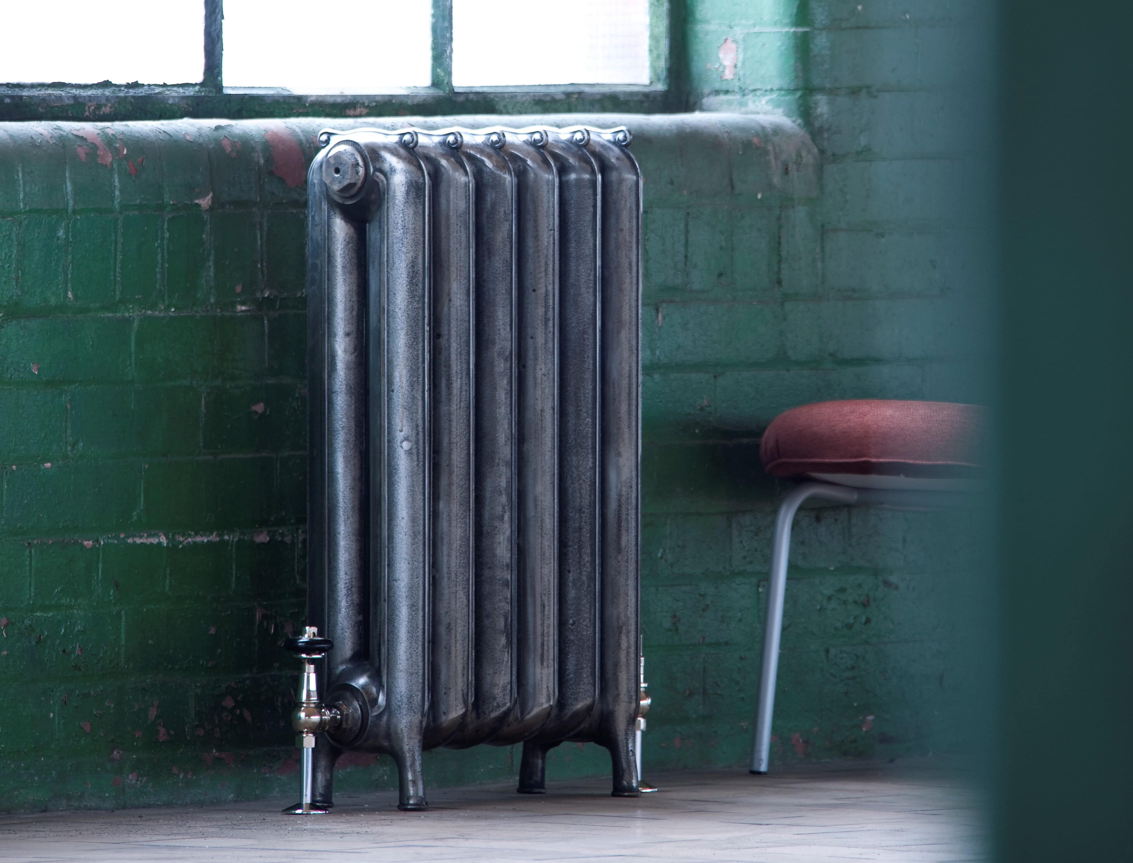 Arroll Prince 800mm Tall Cast Iron Radiator - APRI8106