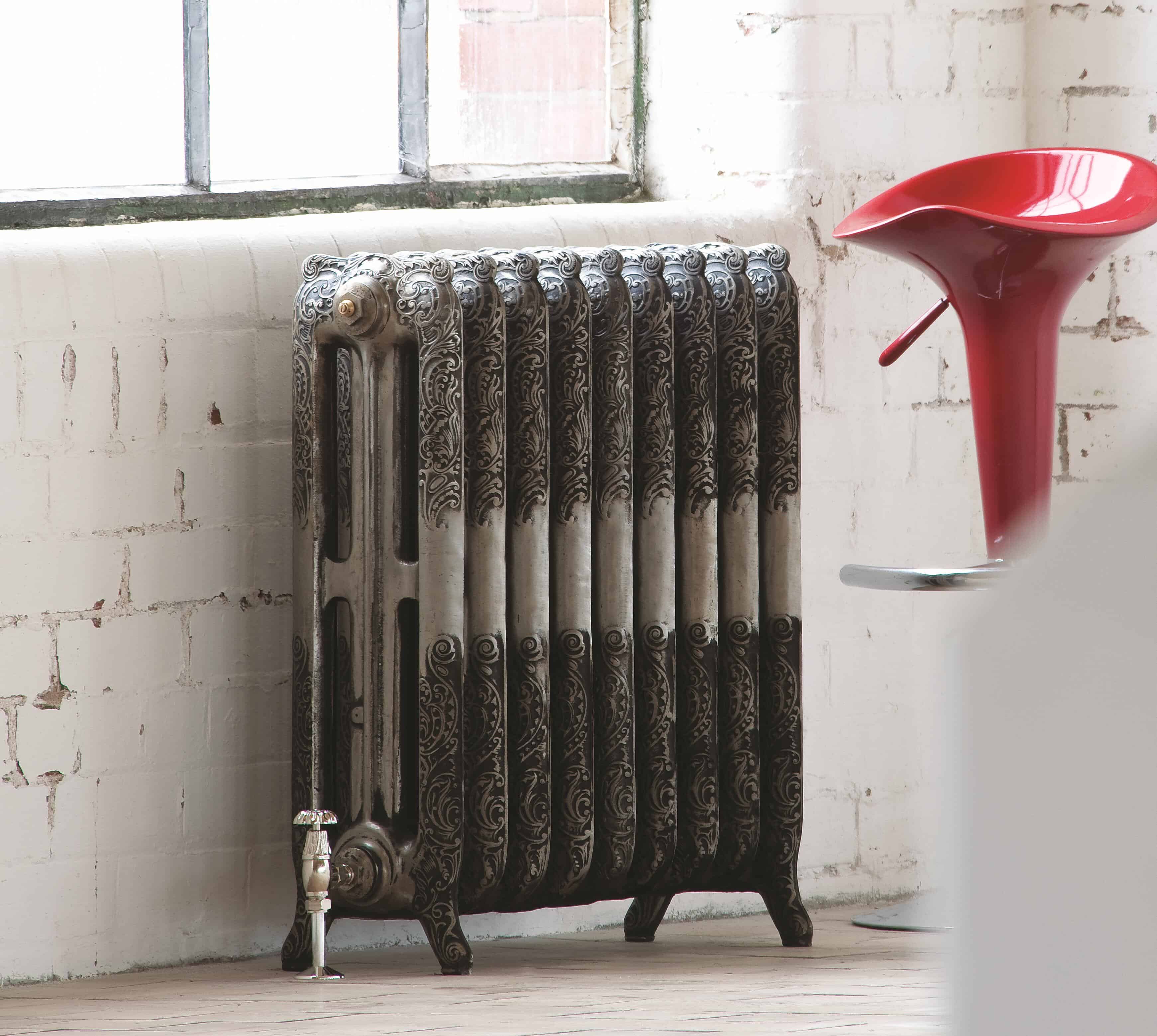 Montmarte 760mm Tall Arroll Cast Iron Radiators