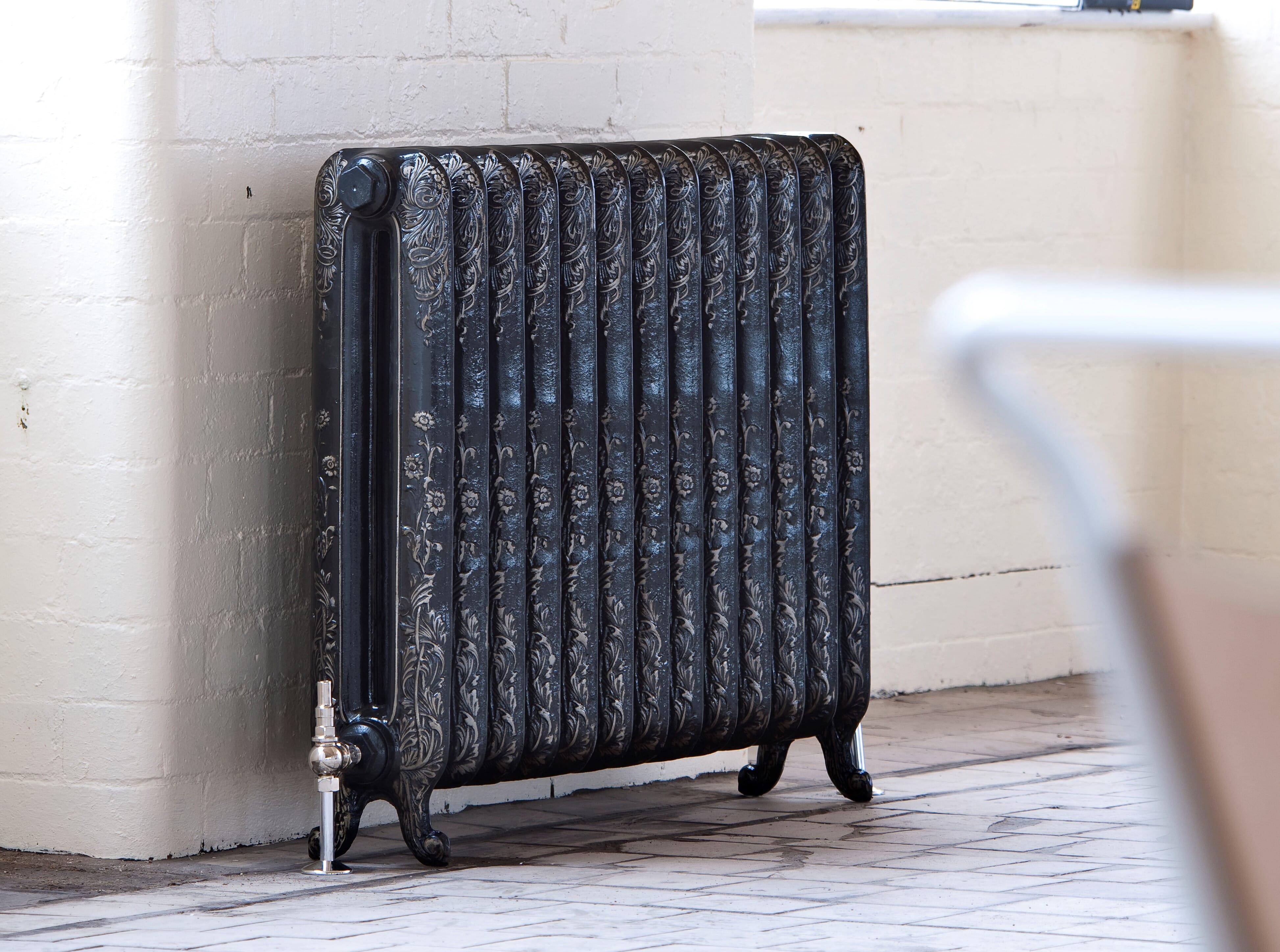 Arroll Sunflower 760mm Cast Iron Radiator - ASUN13