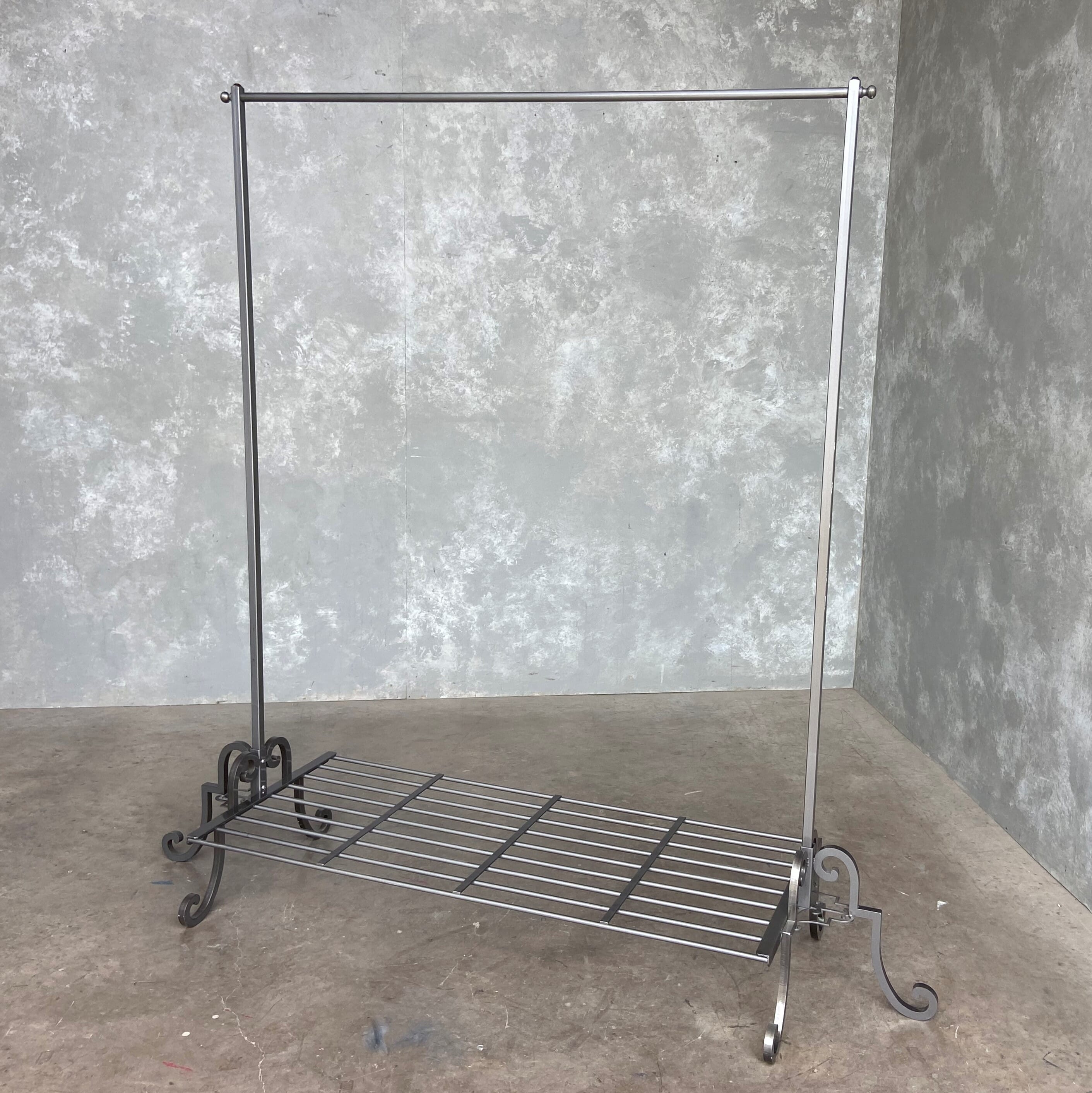Jim Lawrence Free Standing Clothes Rail With Shelf - 9711