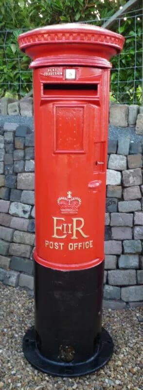 Original Royal Mail Cast Iron ER II Pillar Box  - 3959