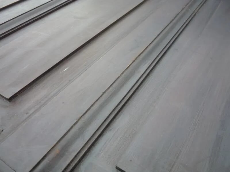 Antique wall panelling - dado height - 4183