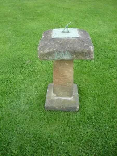 An antique sandstone sundial  - 4200