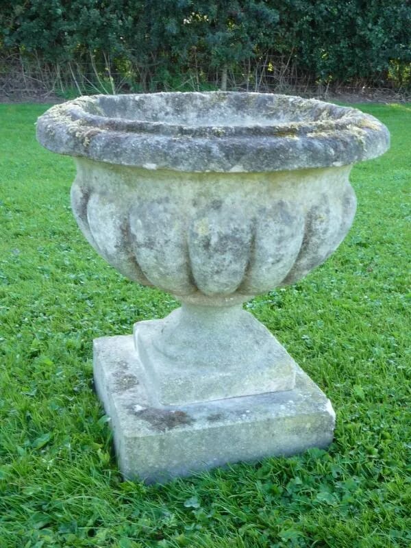 A compostion stone antique decorative garden urn - 4221