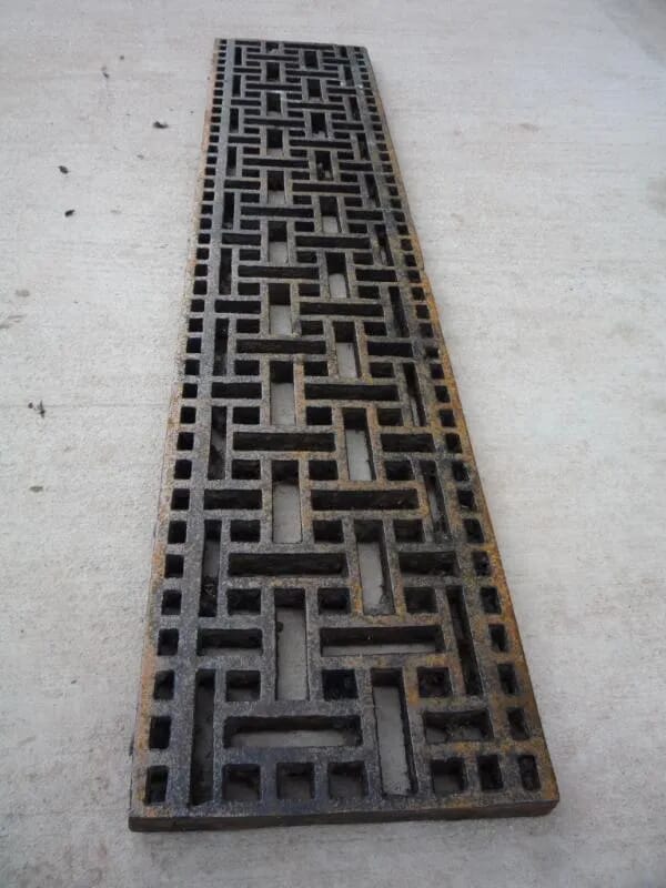Antique Victorian cast iron floor grilles - 4261