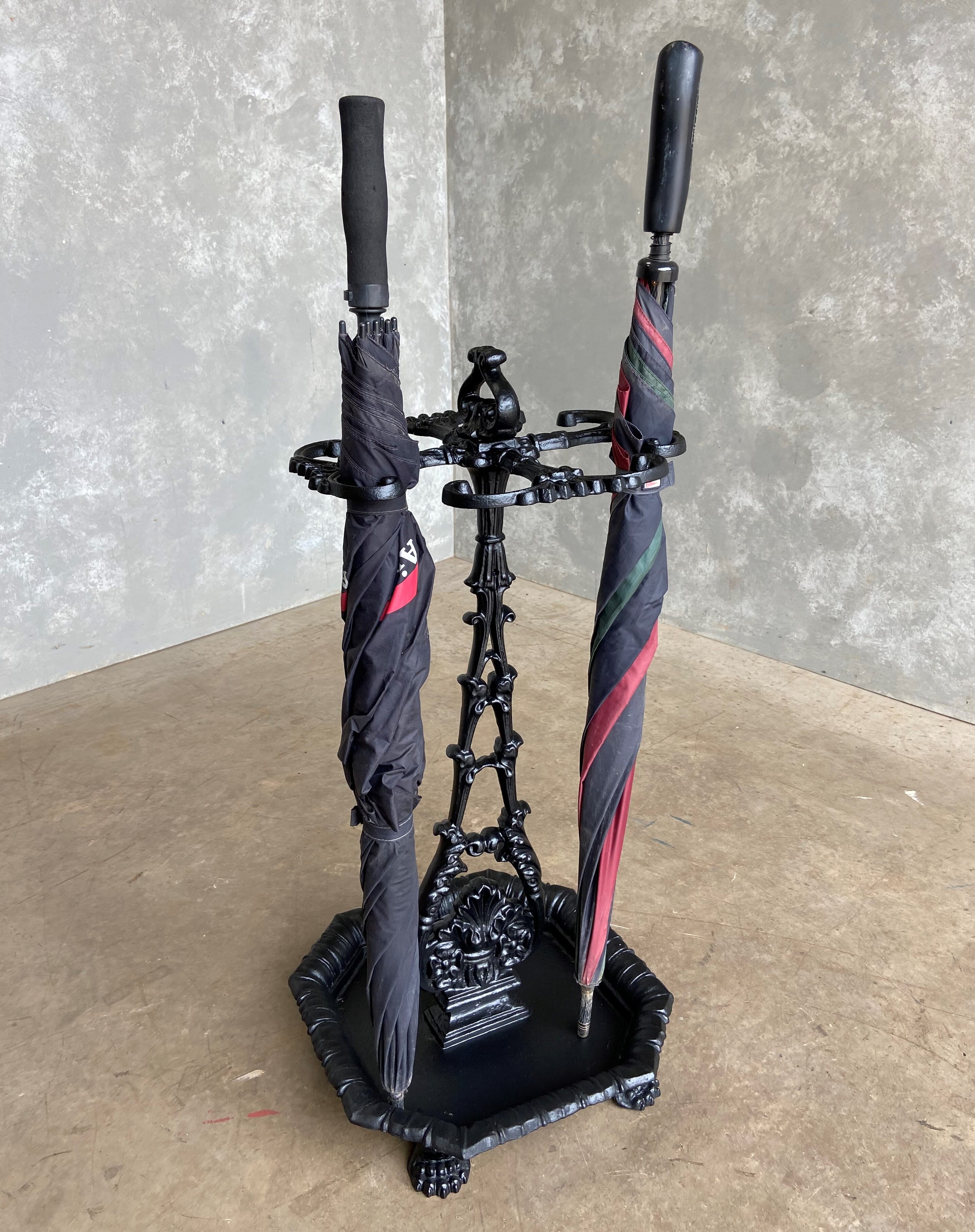 Original Victorian Cast Iron Umbrella / Stick Stand - 7413a
