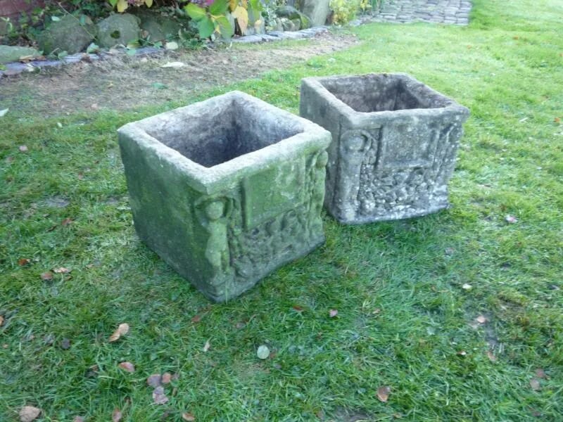 A vintage pair of chilstone square troughs - 4335