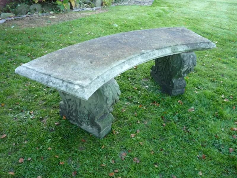 A vintage chilstone Italian curved garden bench - 4323
