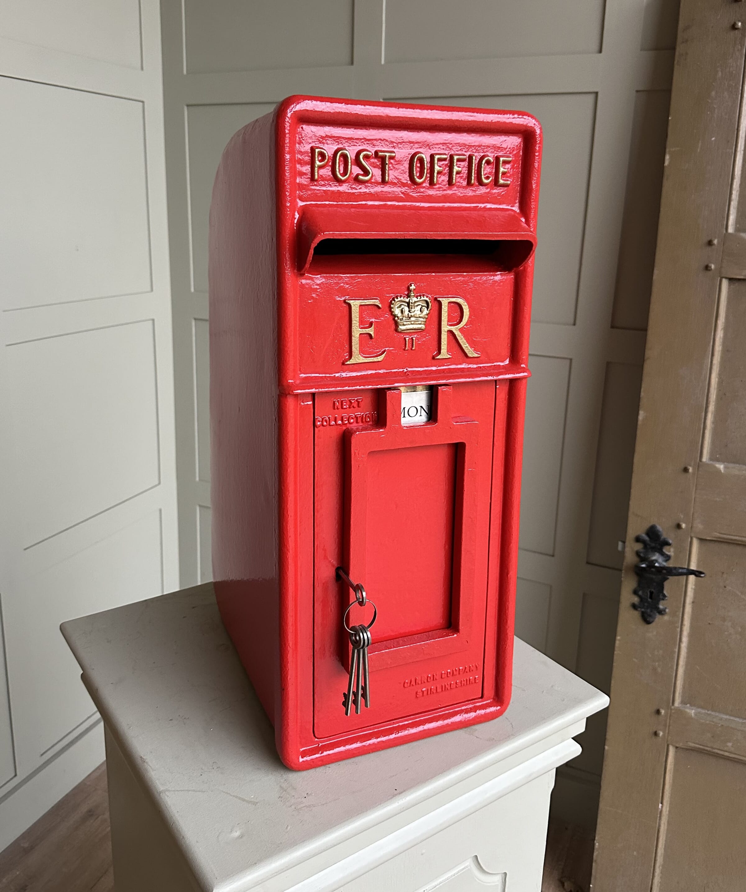 Original ER II Post Office Cast Iron Arch Back Post Box