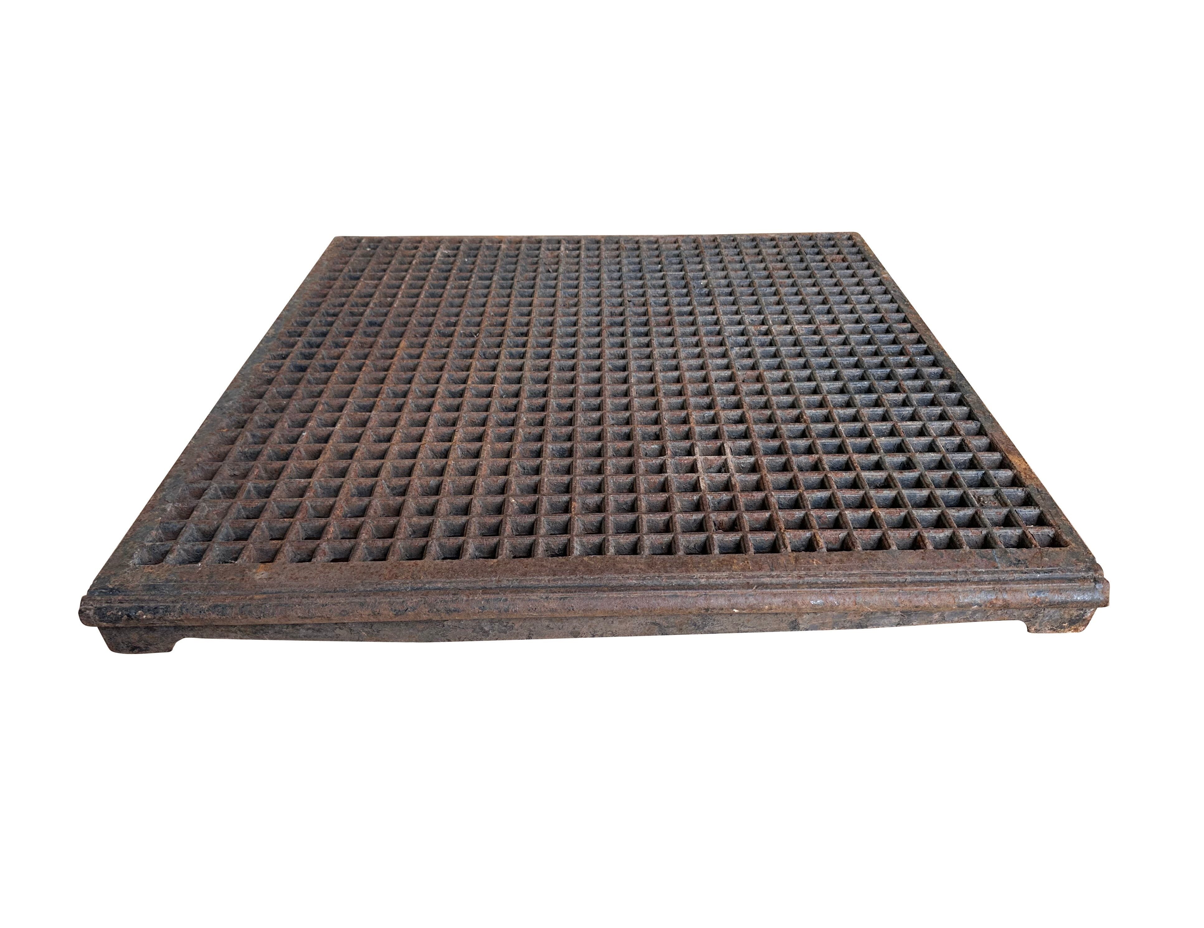 Large Victorian Cast Iron Floor Grille Or Landing Plate For Staircase - 10323