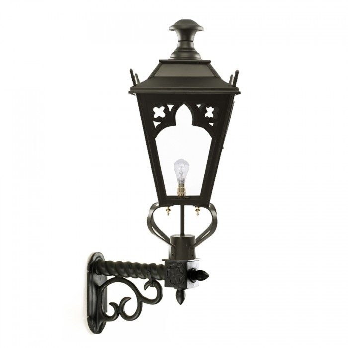 Traditional Gothic Lantern On Royale Bracket - Medium