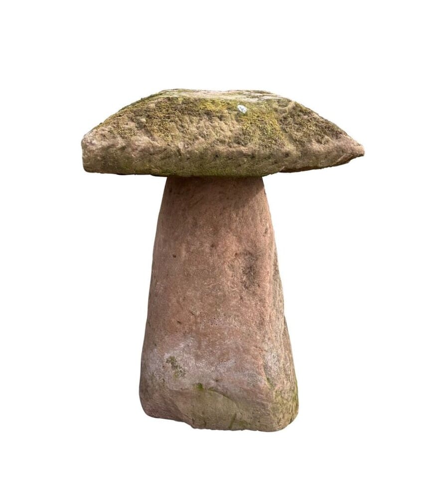 Outdoor Garden Large Red Sandstone Staddle Stone - 10383