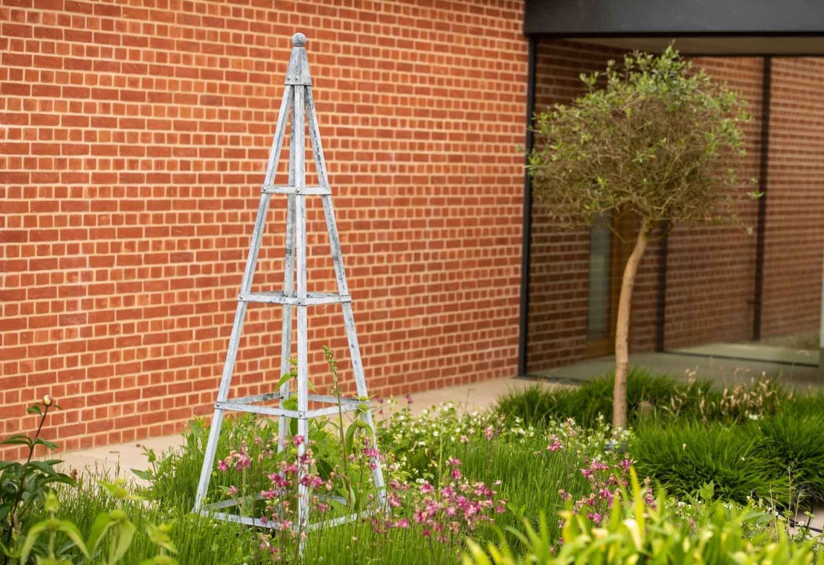 Southwold Pyramid Steel Obelisk  - ARC-898