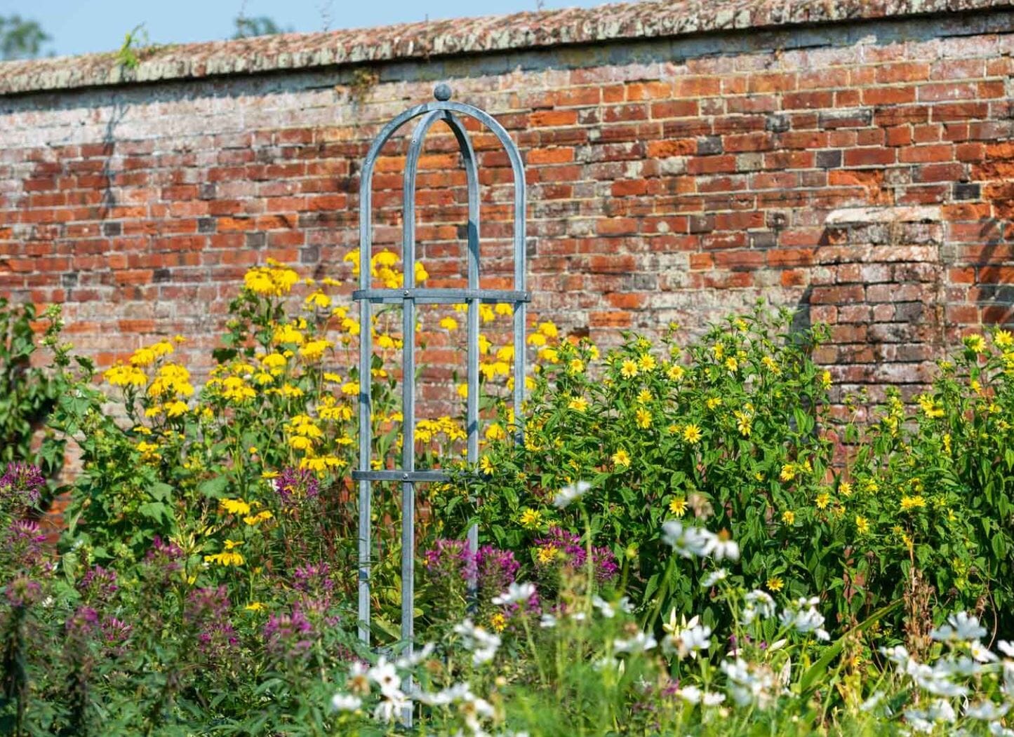 Southwold Round Steel Obelisk  - ARC-896