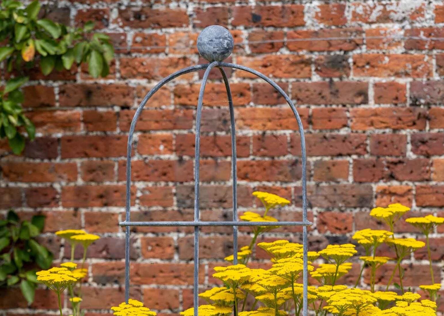 Southwold Round Wire Steel Obelisk - Large - ARC-882