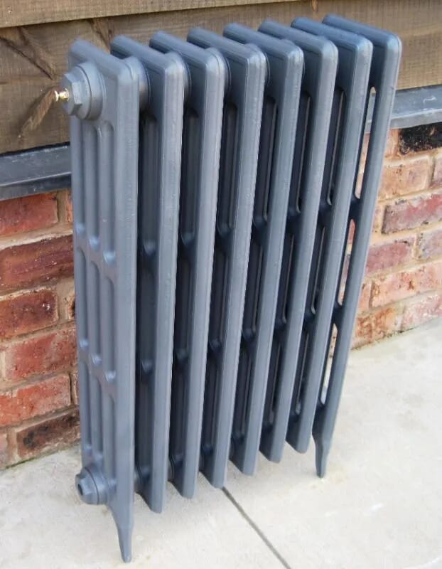 Cast Iron Victorian 4 Column Radiator - 810mm Tall x 498mm Long - Vic810/8pf