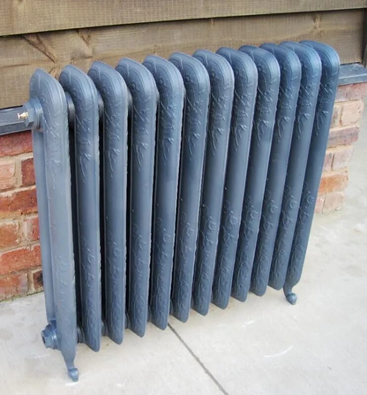 Cast Iron Daisy Radiator - 780mm Tall x 926mm Long - Dai780/12pf