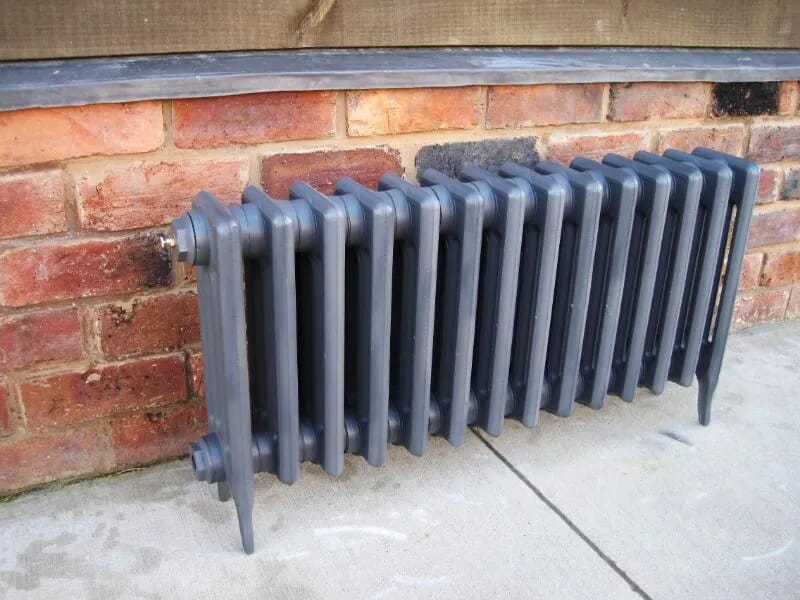 460mm Tall Cast Iron Victorian 4 Column Radiator - Vic460/14pf
