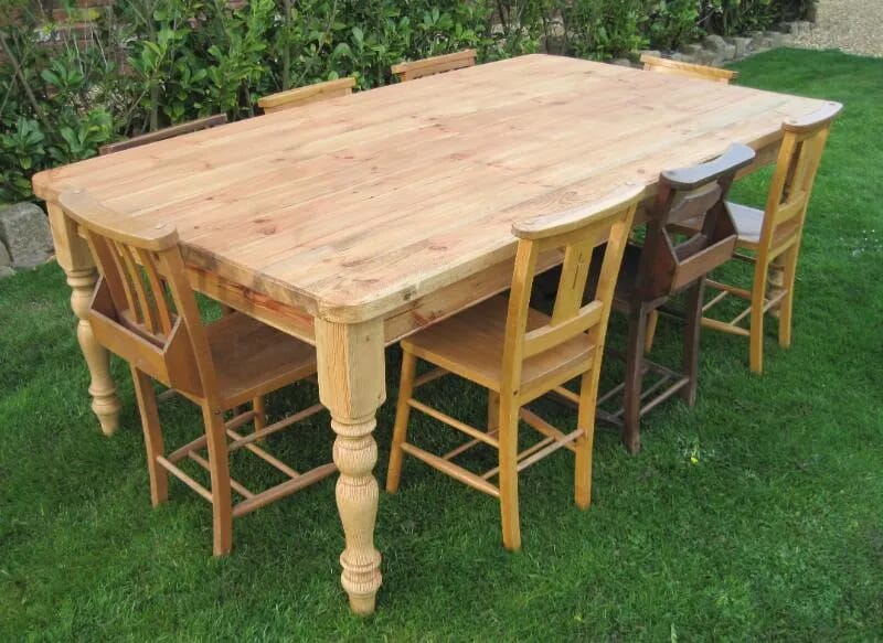 Reclaimed Pine Farm House Table With Removable Legs - T010A