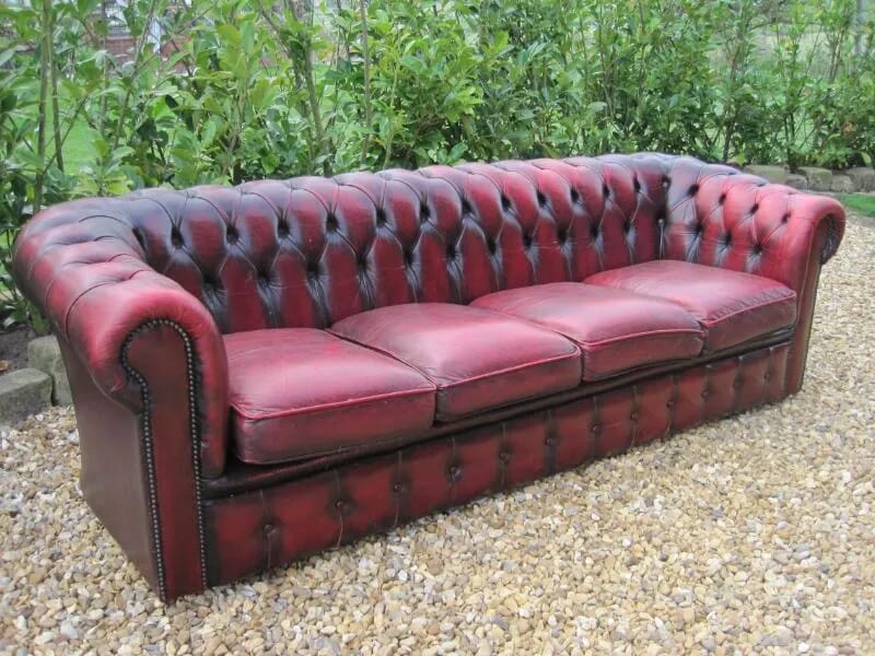 Ox Blood Antique Chesterfield 4 Seater Settee - 4646