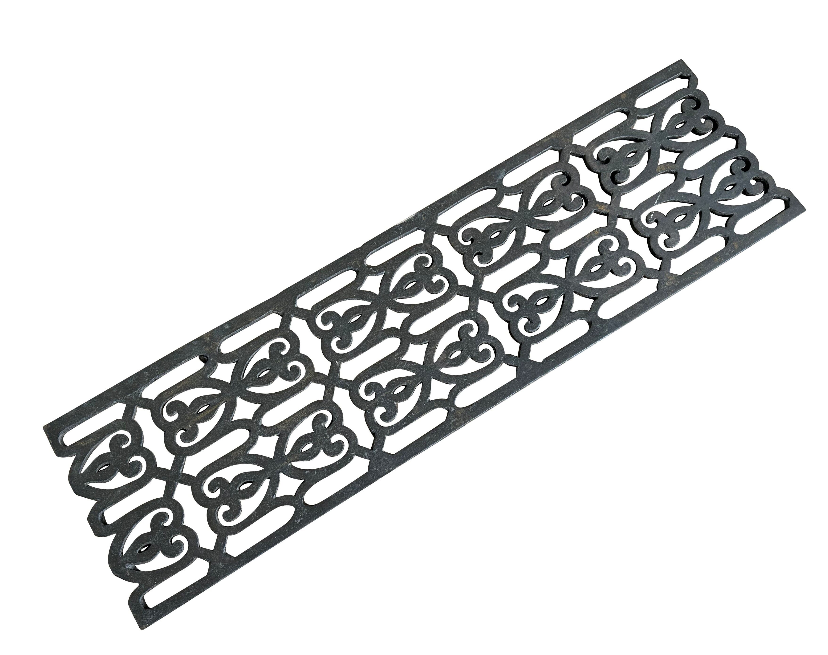 Victorian Ornate Salvaged Cast Iron Floor Grille / Grid - 10510B