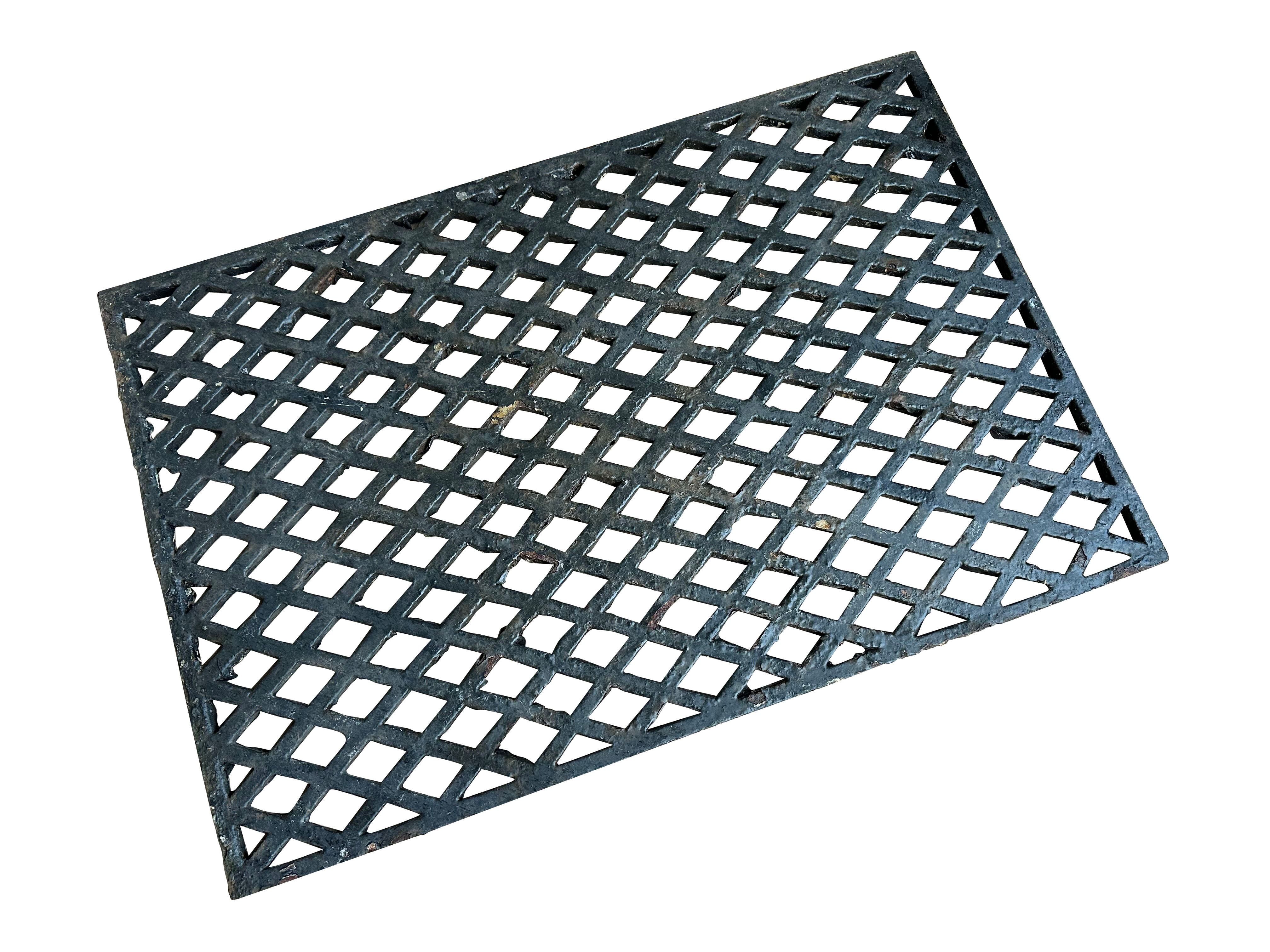 Old Salvaged Victorian Cast Iron Floor Grille / Grid - 10618A