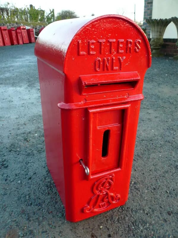 Original Red Cast Iron ER 7th Royal Mail Post Box - 3048