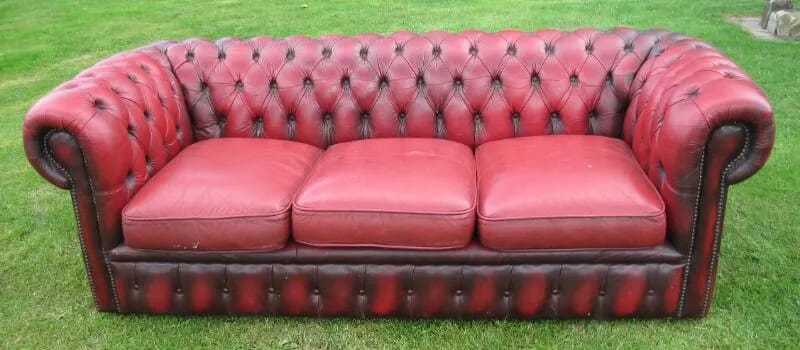 Ox Blood Antique Chesterfield 3 Seater Settee - 4721
