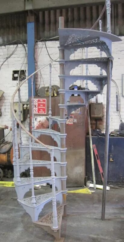 Cast Iron Spiral Staircase From Northumberland House London - 4226