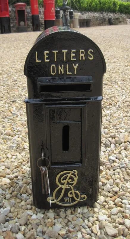 Antique ER 7th Cast Iron Post Box - painted Black - 3020