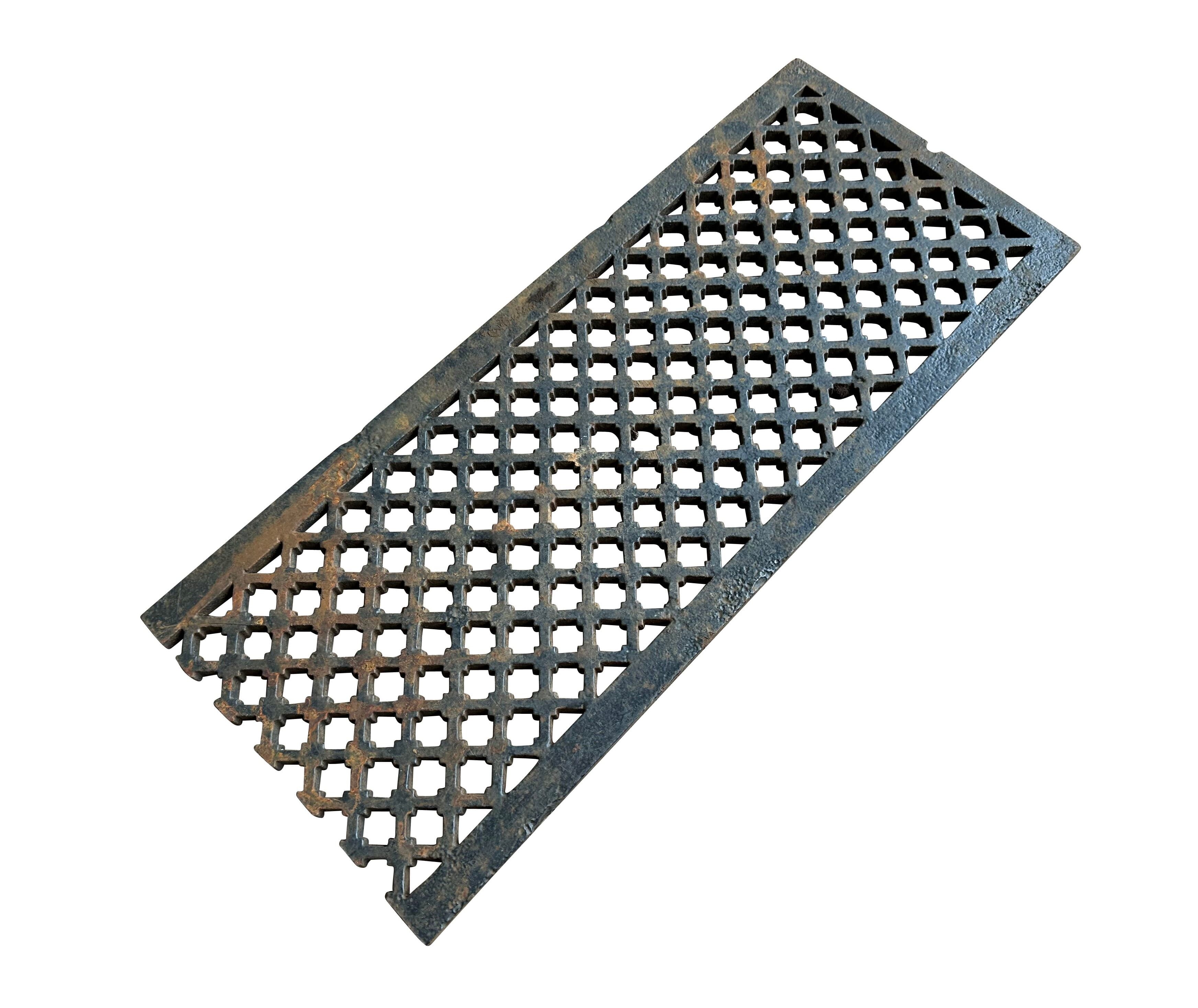 Victorian Reclaimed Cast Iron Floor Grille / Grid - 10687