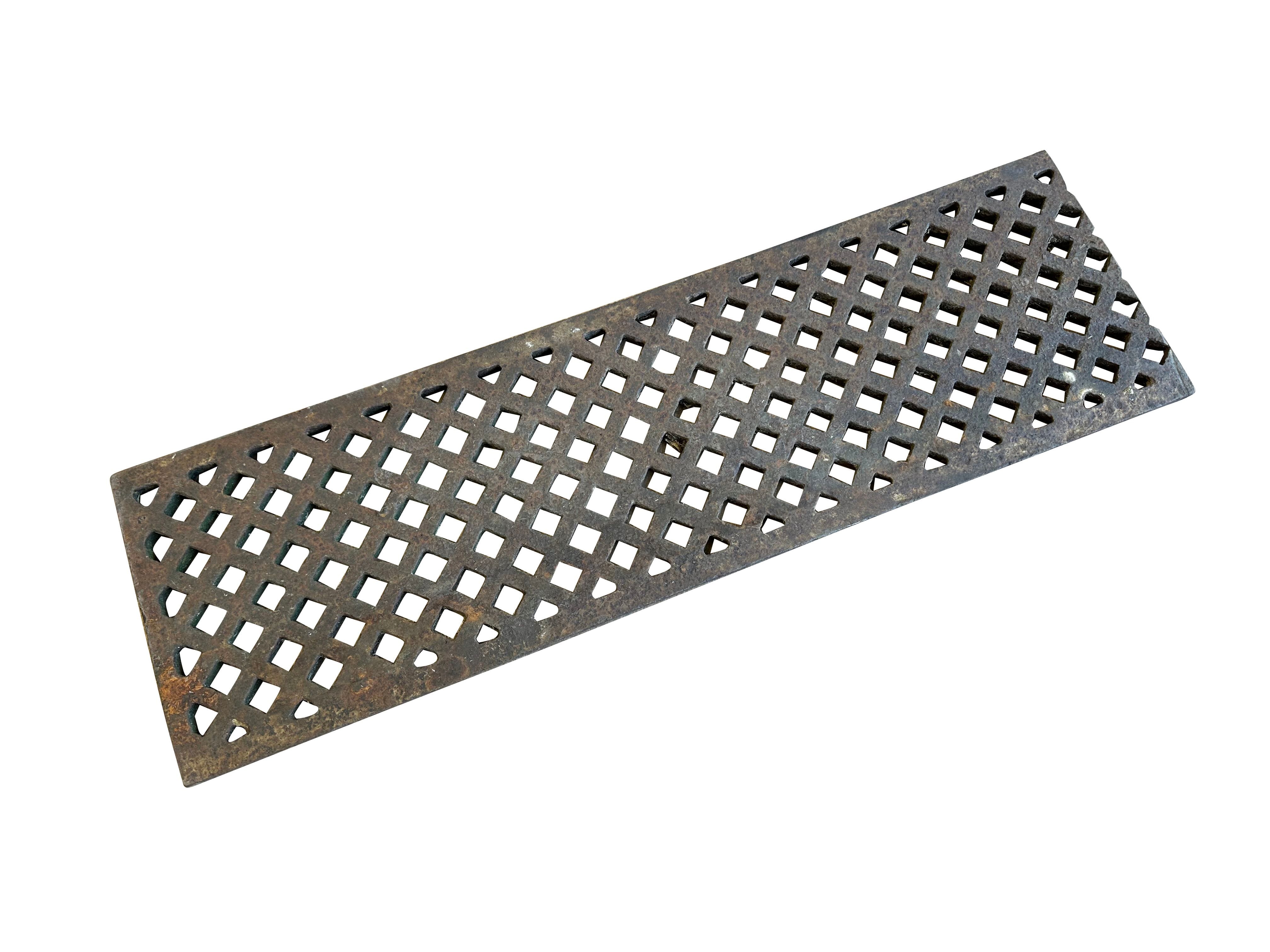 Reclaimed Cast Iron Floor Grid / Grille - 10779B