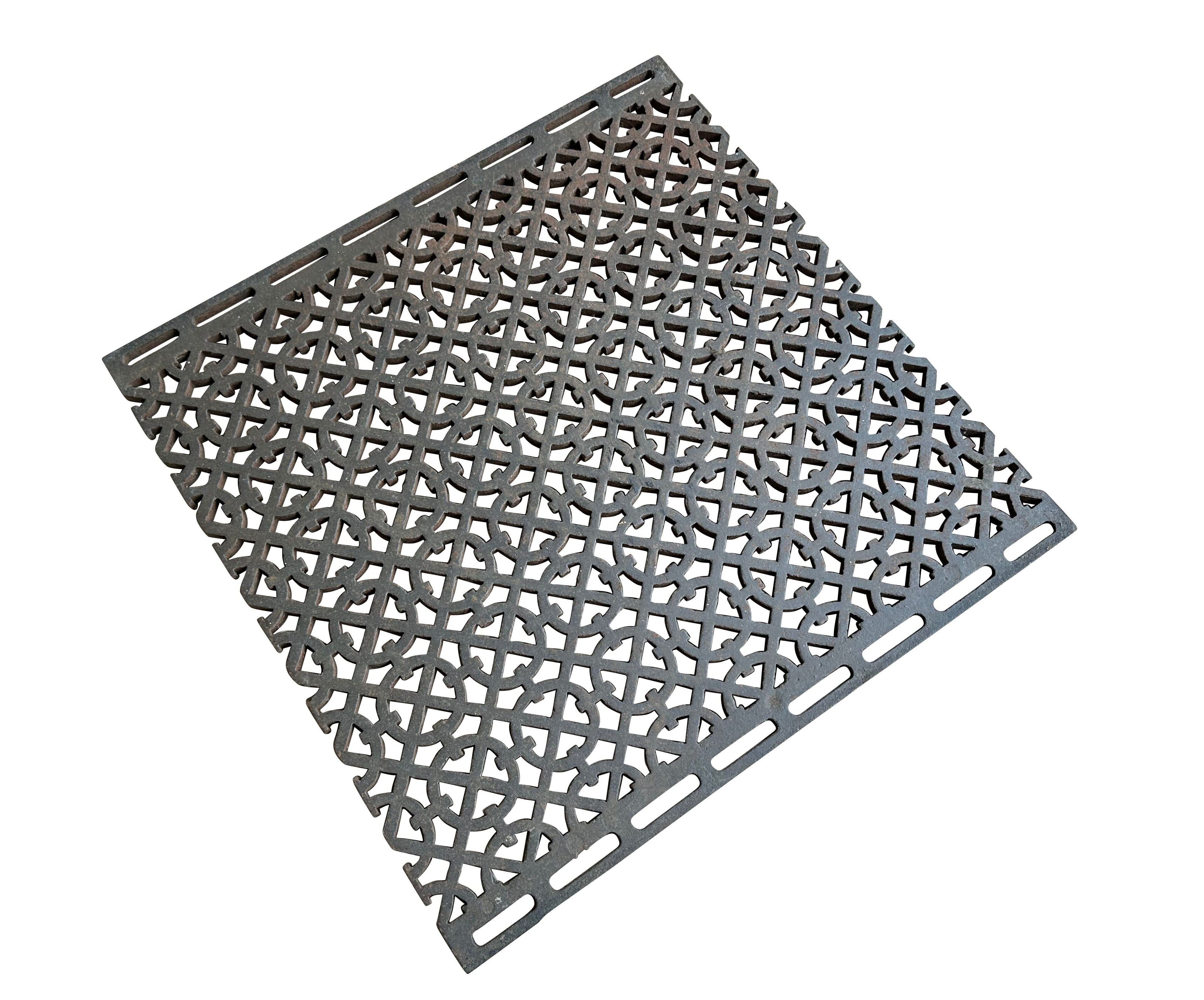 Victorian Cast Iron Decorative Floor Grid / Grille - 10906