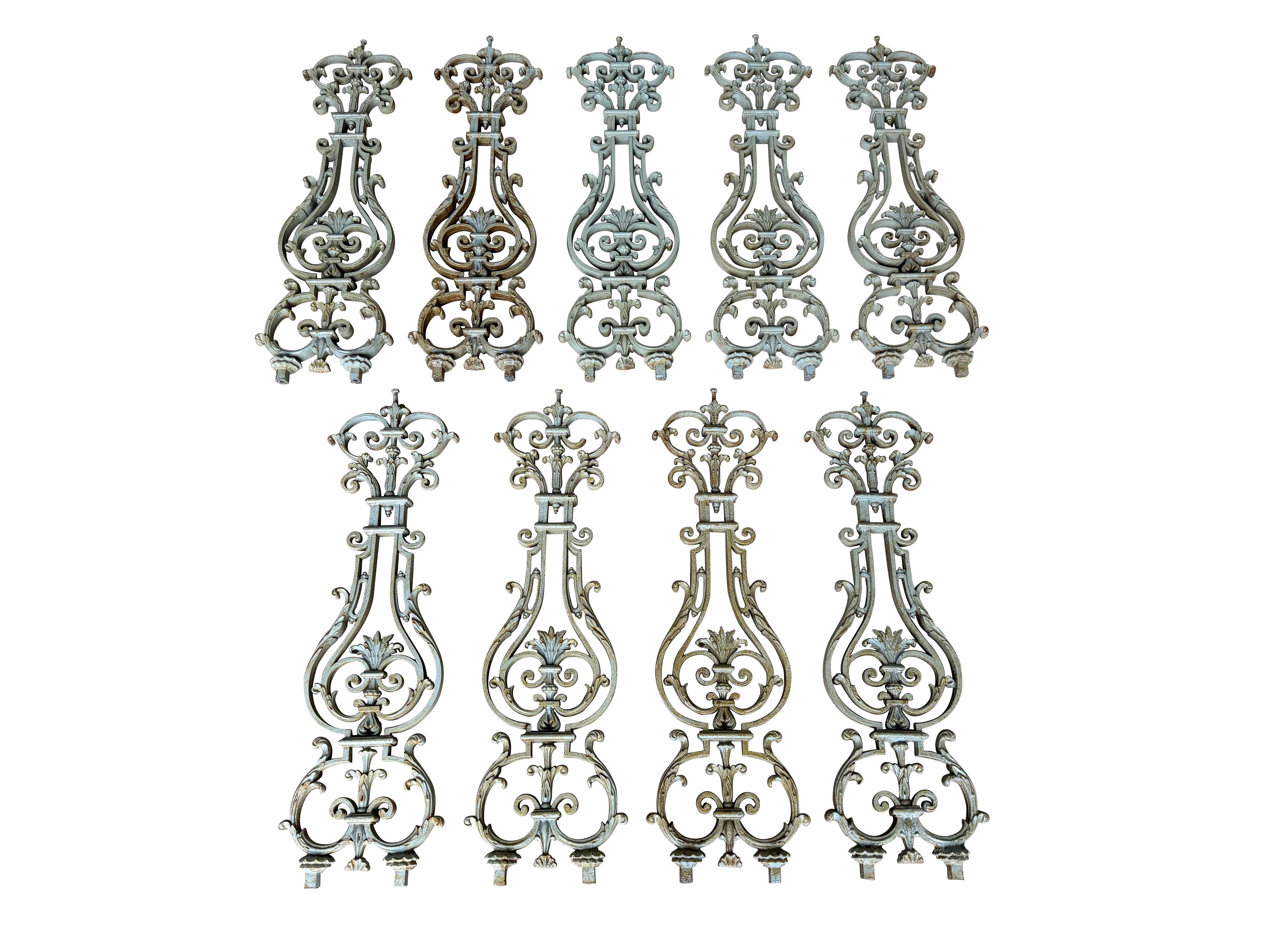 Job Lot Of Cast Iron Balustrades / Balcony Railing - 10992