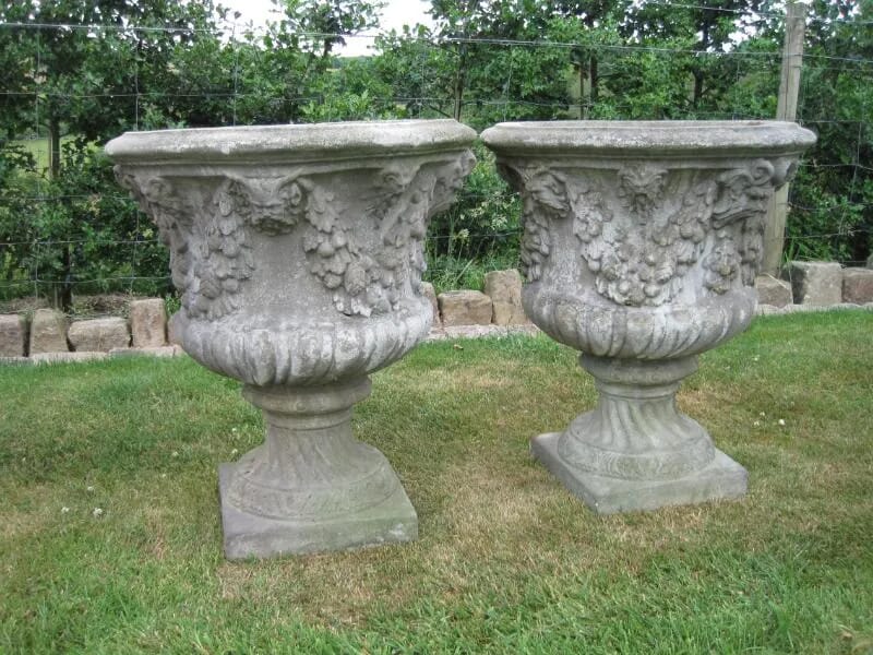 A Pair of Decorative Garden Urns - item 4791 - 4791/4792