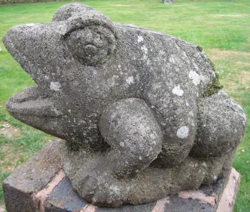 Hand Carved Solid Stone Garden Antique Frog - 4830
