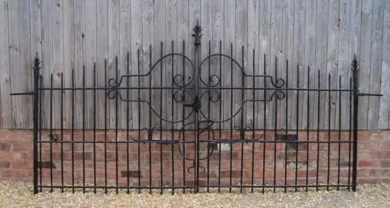A Pair of Reclaimed Antique Wrought Iron Gates with hinges - 4460