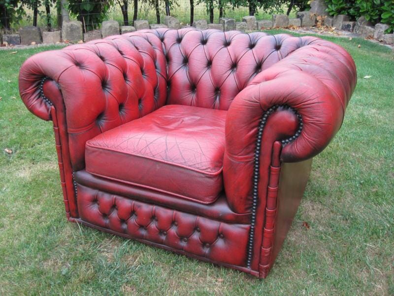 Antique Leather Ox Blood Chesterfield Tub Chair - 4895