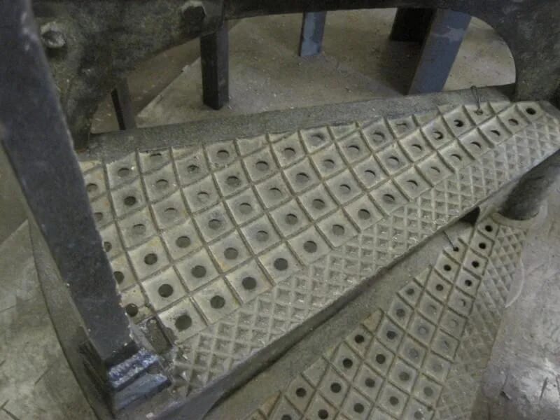 Antique Victorian Cast Iron Spiral Staircase 13 Steps - 4688