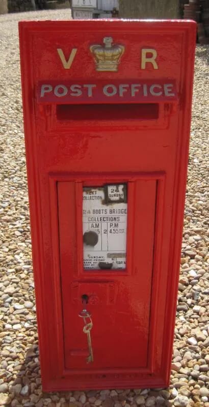 Royal Mail Wall Mounted Victorian Red Post Box VR - 4567