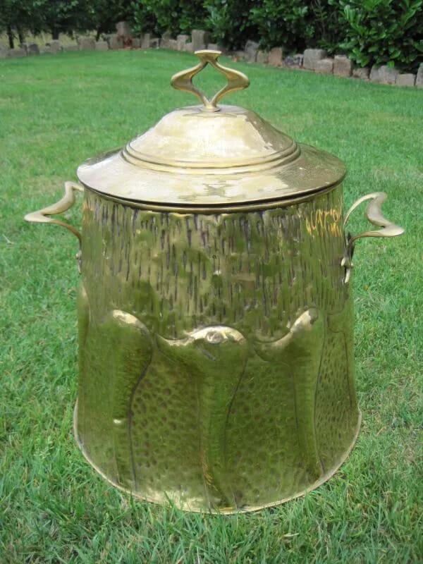 Art Nouveau Polished Brass Coal or Wood Holder with Liner - 4943