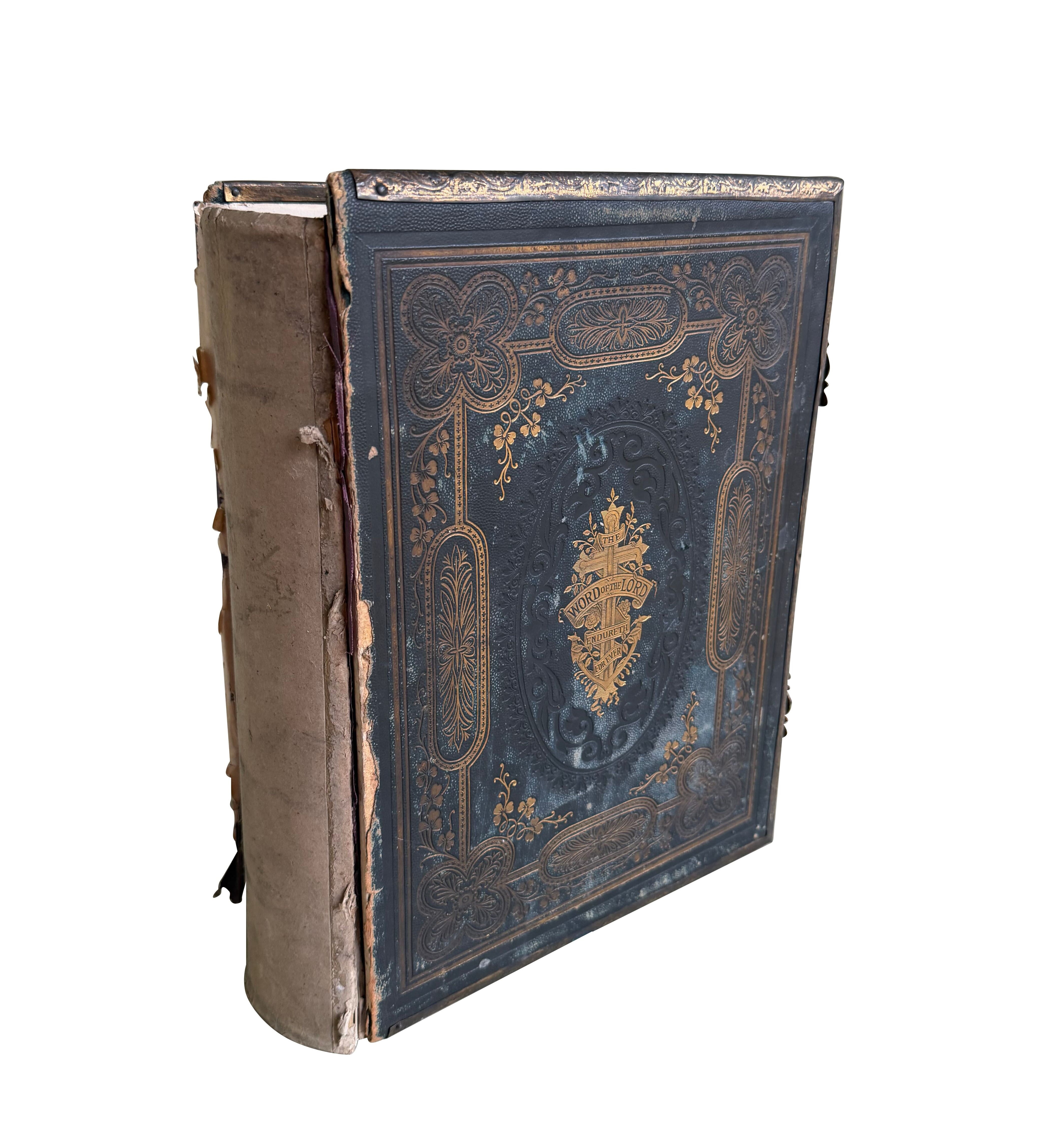 Antique Browns Self Interpreting Family Church Bible - 11018C