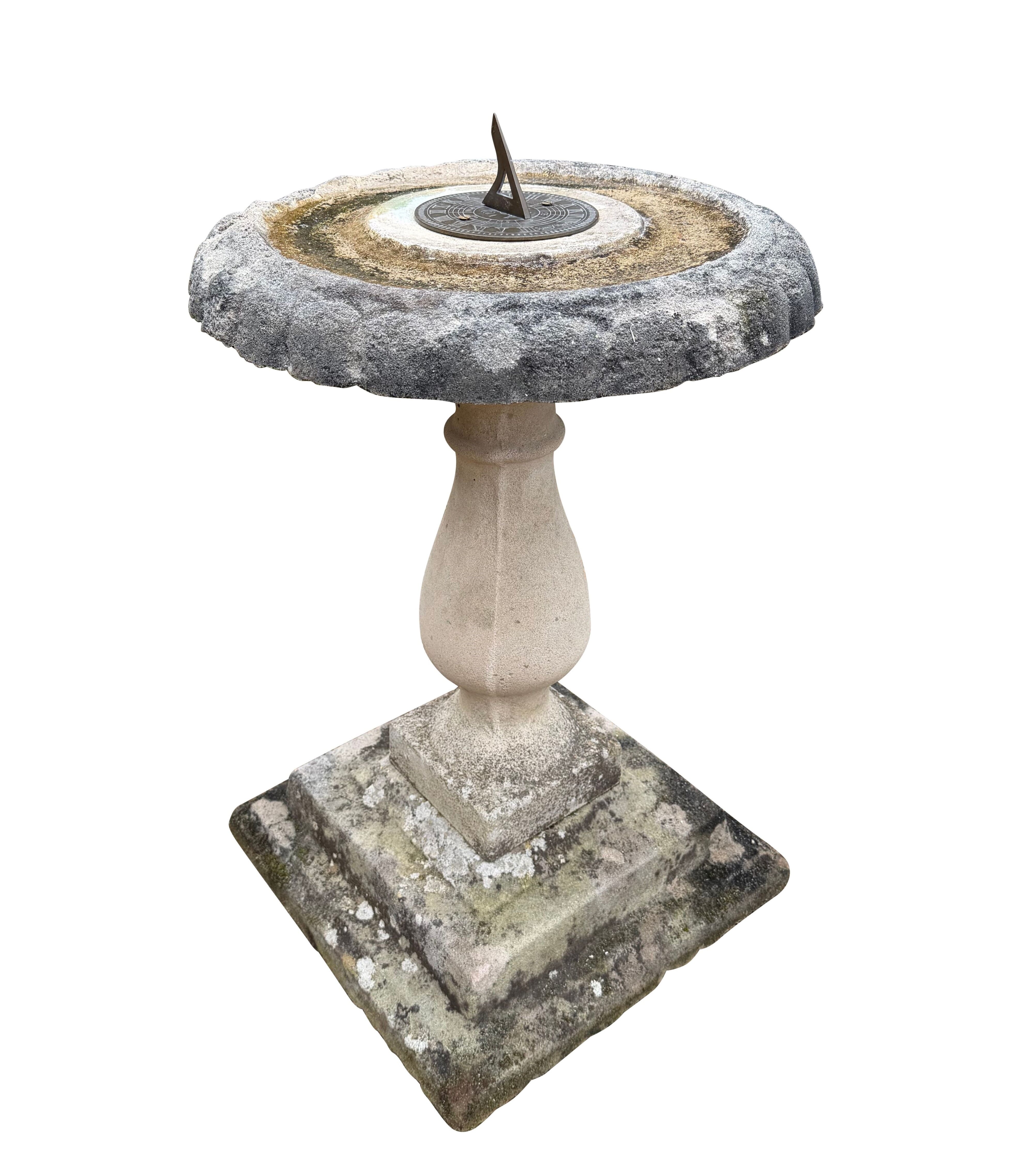 Garden Reconstituted Stone Bird Bath and Sundial - 11017