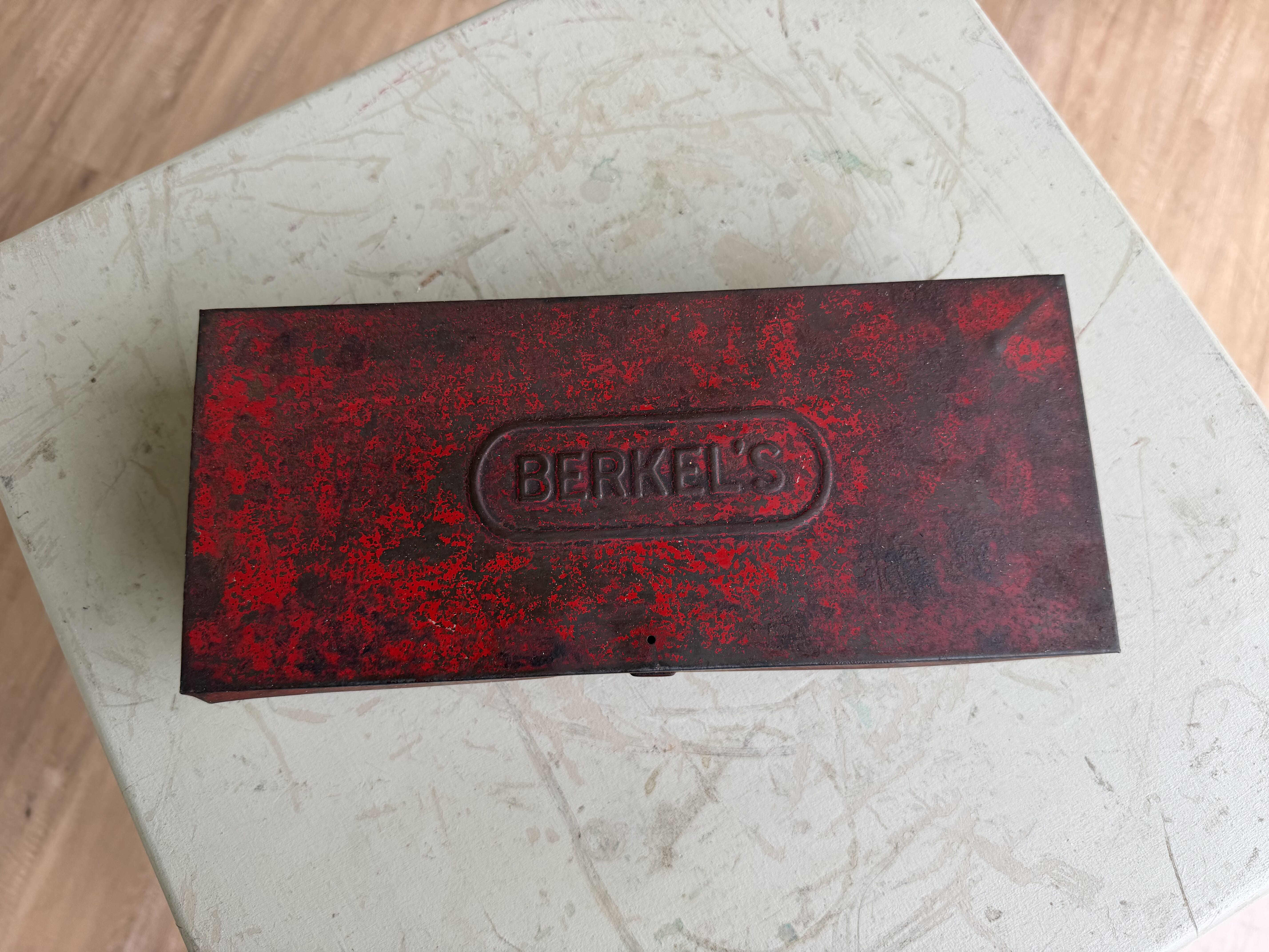 Accessories included with berkel tool box